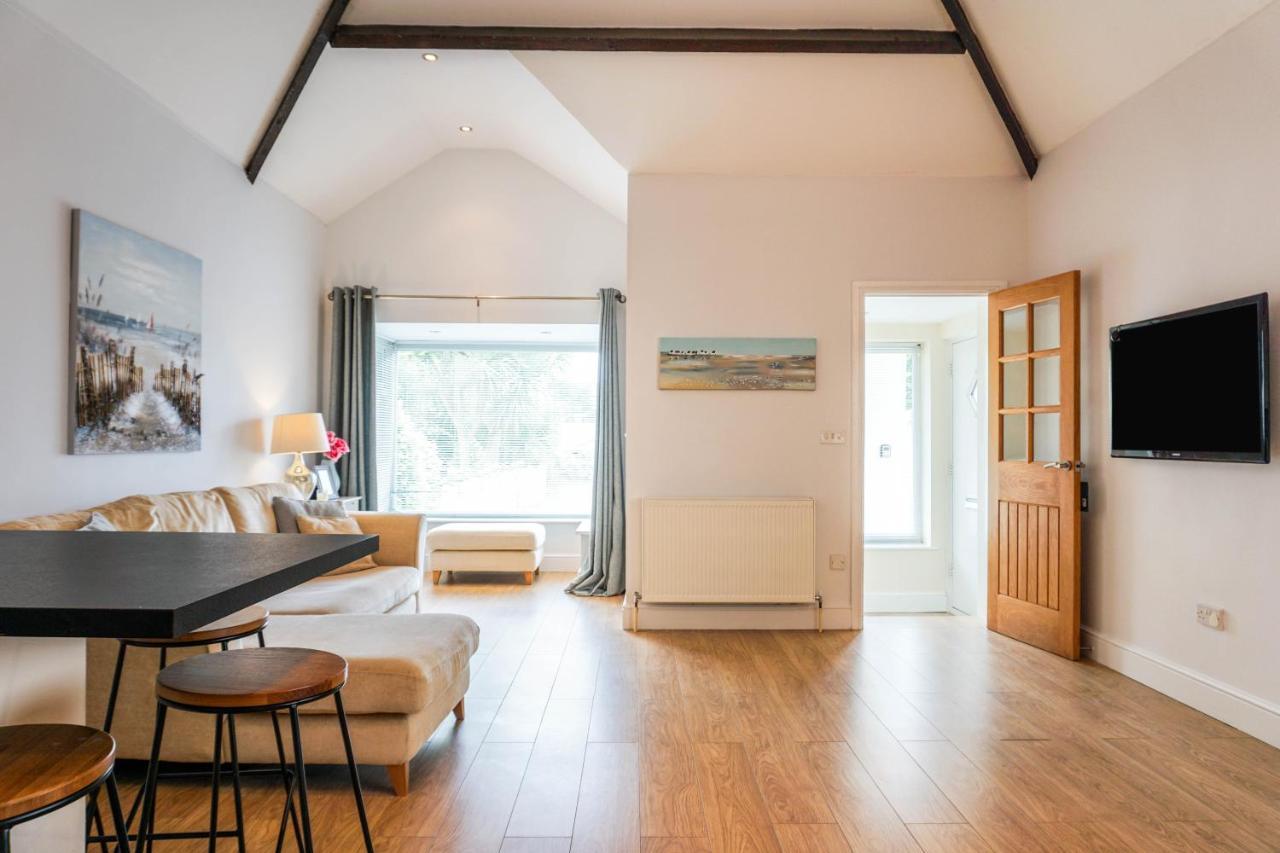 The Beach House - Fully Refurbed March 2024 Oystermouth Kültér fotó