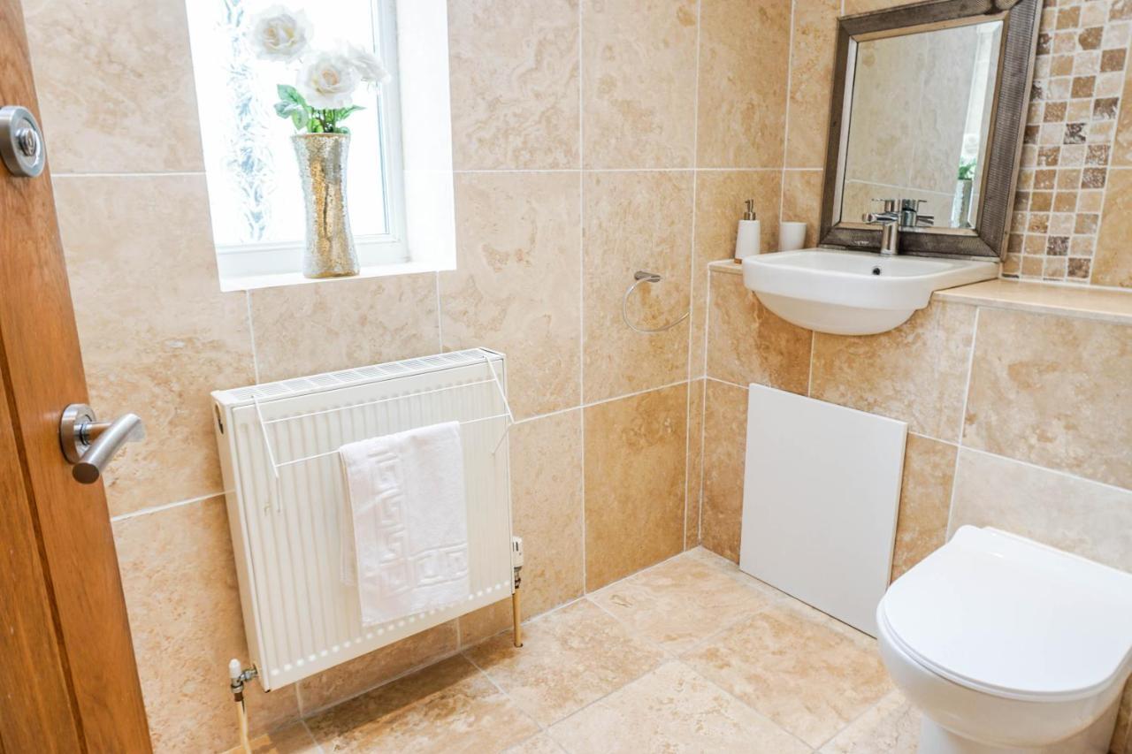 The Beach House - Fully Refurbed March 2024 Oystermouth Kültér fotó